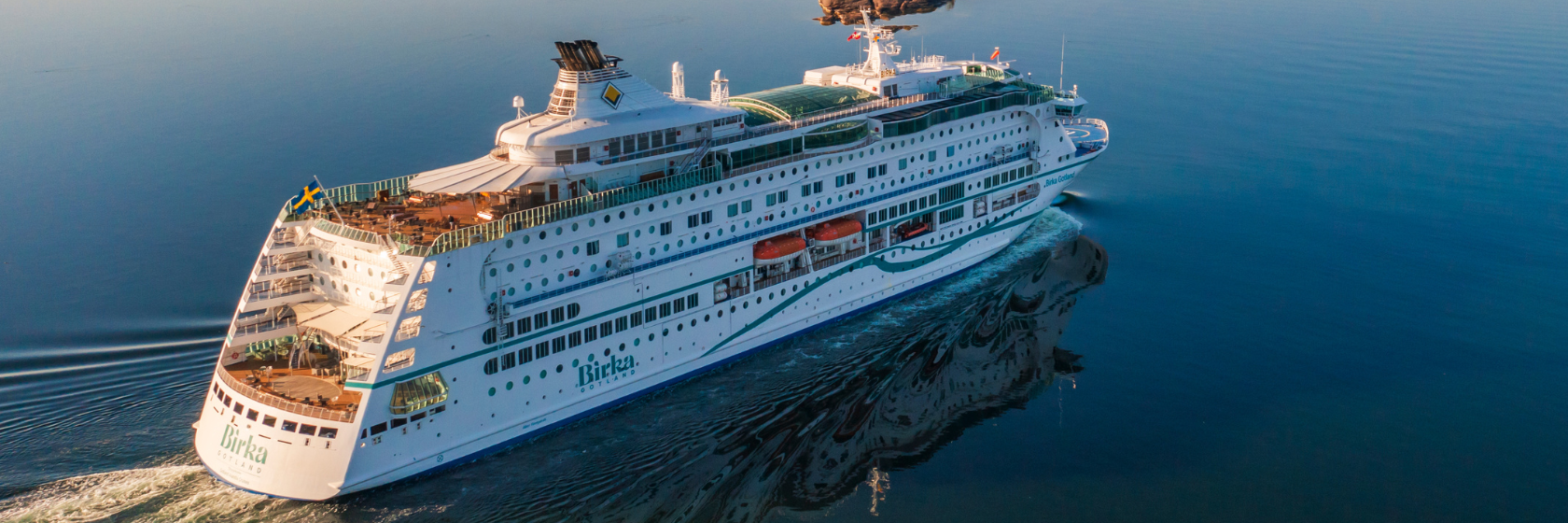 M/S Birka Gotland p� stilla vatten i sk�rg�rden